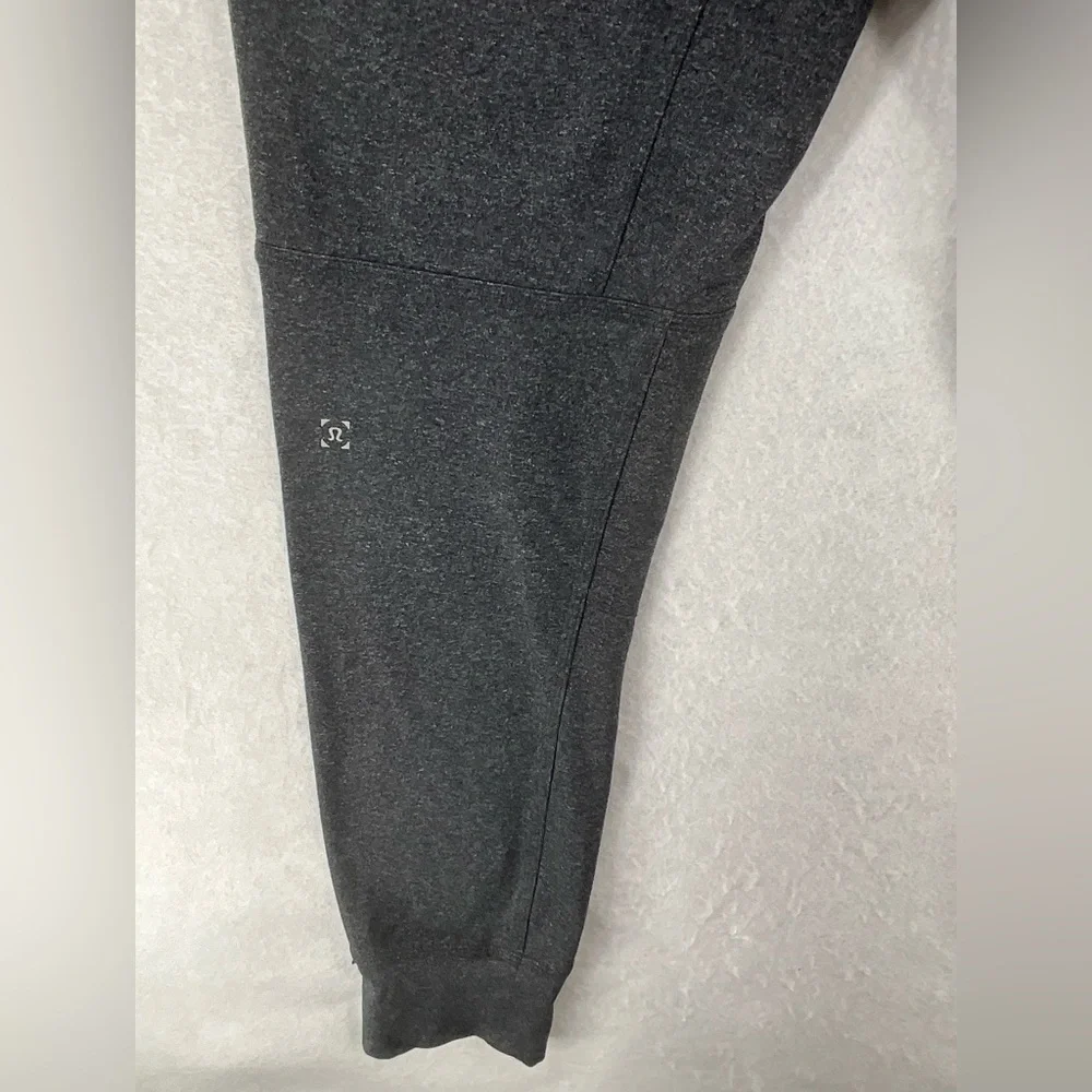 Lululemon Intent Jogger “30”  Heathered Black Small‎